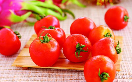 吃西红柿有什么好处？如何挑选西红柿？