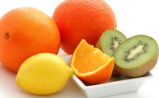 吃水果有对身体有益处 但肠胃不适者应避免吃这些水果
