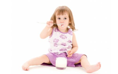 酸奶营养价值高 喝酸奶时应该注意的六件事情