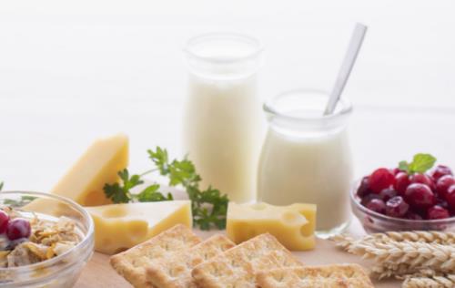 六种牛奶搭配等于服毒 常温奶和鲜奶营养是否一样