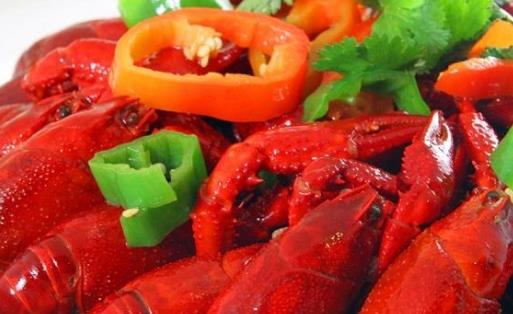 红烧小龙虾的3种美味做法 吃小龙虾需要注意的问题