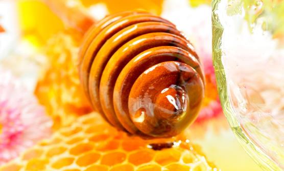 蜂蜜是绝好的滋补品和天然药品 蜂蜜食用时间有讲究